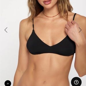 NWT O’Neill saltwater solids bikini top - black